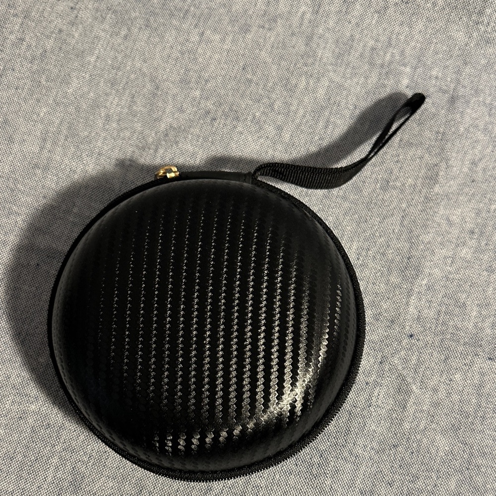 Compact Round Black Travel Mirror w/ USB Cable